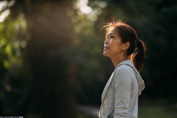 体育项目总负责人如何管理和协调？